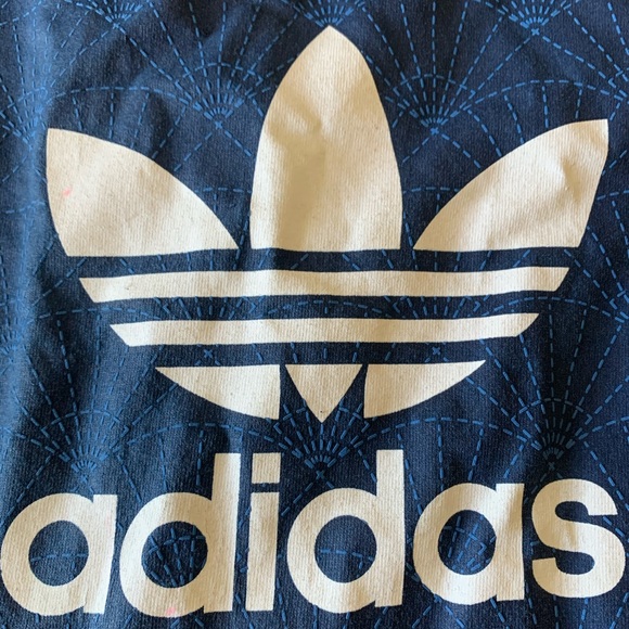 ADIDAS ORIGINAL GRAPHIC TEE ‼️‼️ - Picture 3 of 4